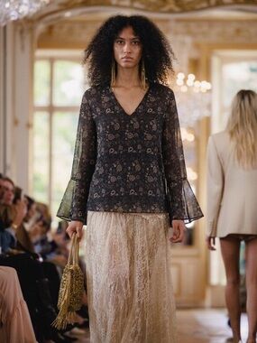 KOBI HALPERIN 100% Silk Blouse Size L NWOT